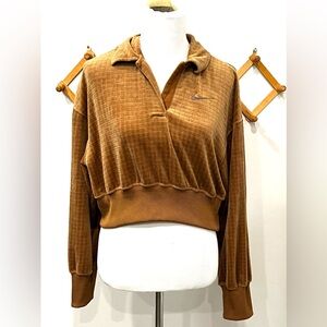 EUC! -Nike Women's Sportswear Velour Cropped Pullover Size XS Tan
